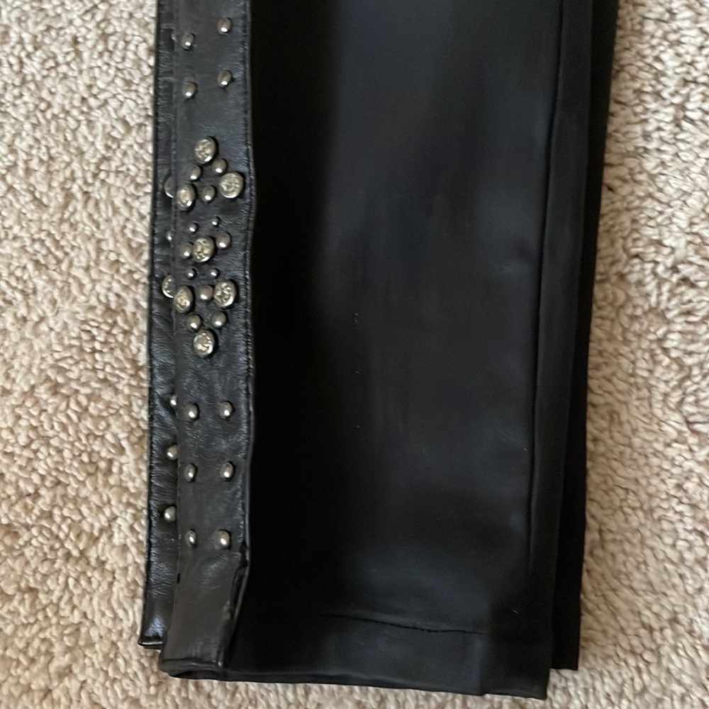 AO LA by Alicia & Olivia Black Skinny jeans - Picture 2 of 4